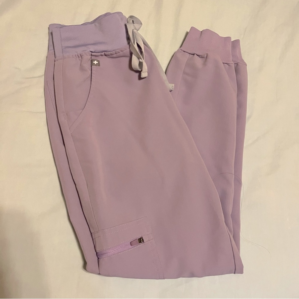 FIGS Zamora High Waisted Jogger Scrub Pants - XXS - Petite / Lavender Dew